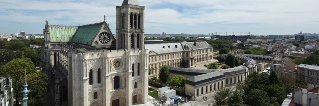 Vue-aerienne-Basilique-Saint-Denis-Centre-des-monuments-nationaux.jpg