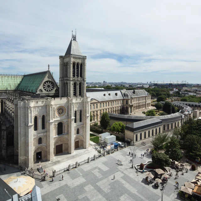 Vue Aerienne Basilique Saint Denis Centre Des Monuments Nationaux