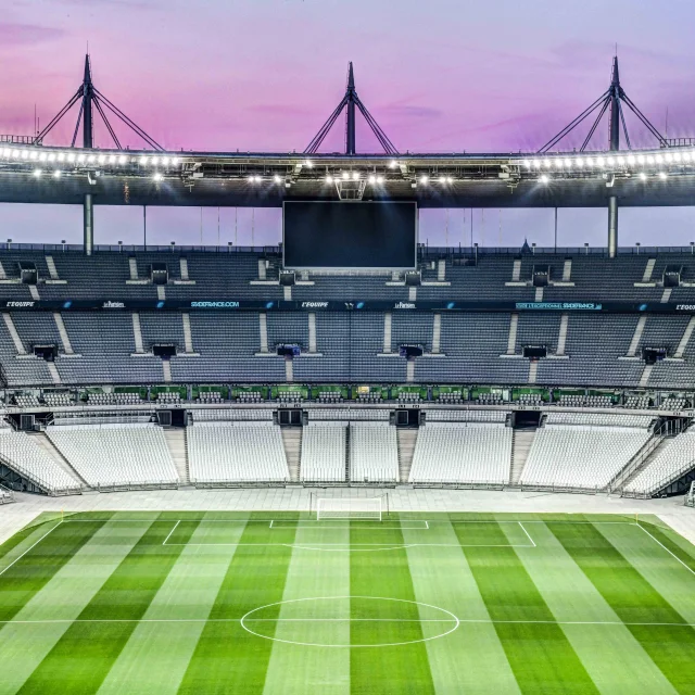 Ilustración del Stade de France con motivo del nuevo logotipo Bleu Foto: Charly hel